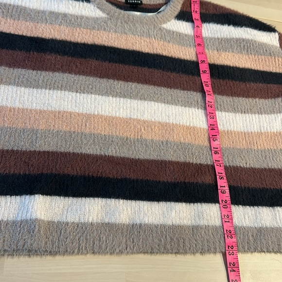 Torrid Fuzzy Yarn Pullover Drop Shoulder Sweater 1 1X 14 16 - Picture 8 of 11